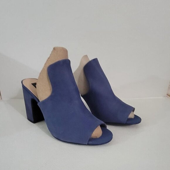 DKNY Womens Hester Fabric Peep Toe Mules, Blue Suede Heels - Picture 5 of 10